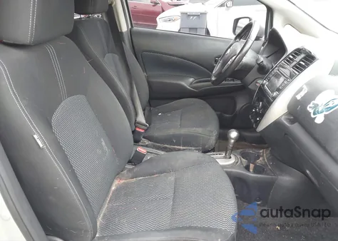 2016 Nissan Versa Note S (Sr)/S Plus/Sl/Sr/Sv z USA, uszkodzony, nr VIN 3N1CE2CP1GL384888